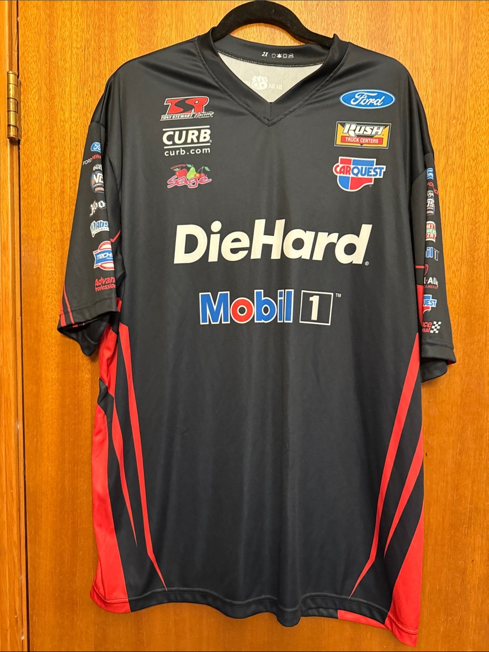 Mobil 1 Black & Red Racing Team Men's Shirt USED